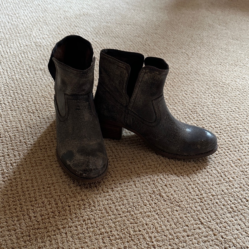 Diba True 8.5 Boots - EUC